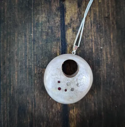 Eva Pendant